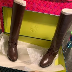 Tory Burch Miller pull on boot